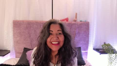 victoriaa_anderson_ online show from April 14, 2:01 pm