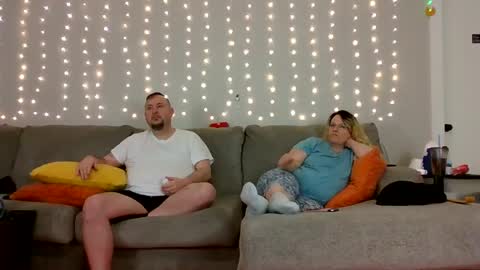 Victoria and Jesse online show from January 1, 3:56 am