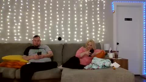Victoria and Jesse online show from February 28, 4:21 am