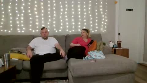 Victoria and Jesse online show from September 27, 8:14 pm