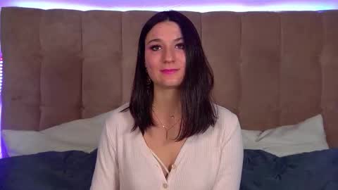 Victoria online show from November 25, 7:14 pm