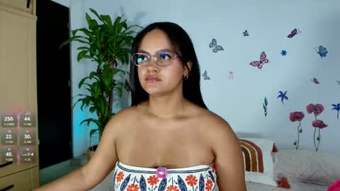Snapshot of victoriablack_ chatting on July 22, 9:56 am Victoria online show from July 22, 9:56 am