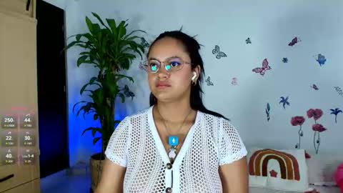 Snapshot of victoriablack_ chatting on July 25, 9:51 am Victoria online show from July 25, 9:51 am