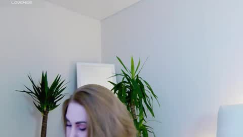 Miss V online show from March 14, 6:19 am