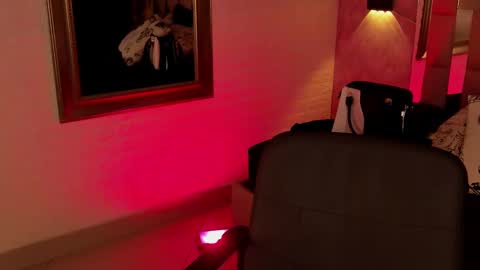 Snapshot of victoriagolden chatting on February 11, 10:50 pm VICTORIA online show from February 11, 10:50 pm