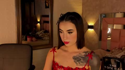 Snapshot of victoriagolden chatting on February 26, 10:53 pm VICTORIA online show from February 26, 10:53 pm