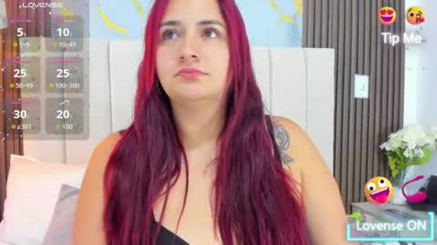 Snapshot of victoriaguzman_ chatting on June 29, 12:05 pm Victoria online show from June 29, 12:05 pm