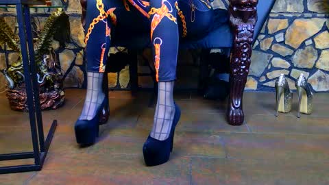 Victoria Heller online show from January 8, 5:43 am