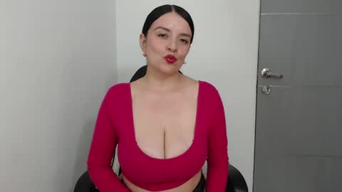 Kim 3 online show from January 6, 8:50 pm