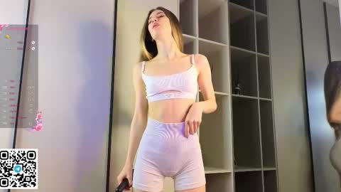 victoriahouston online show from October 13, 7:30 am