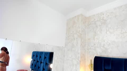 Victoria Moon  online show from January 22, 3:20 am