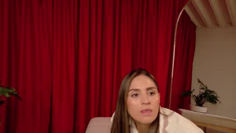 VictoriaNova online show from March 12, 7:20 pm