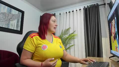 victoriapaker online show from June 27, 11:04 am