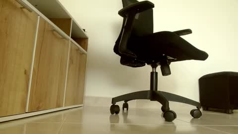 Snapshot of victoriarobertss chatting on January 14, 3:39 pm Victoria online show from January 14, 3:39 pm