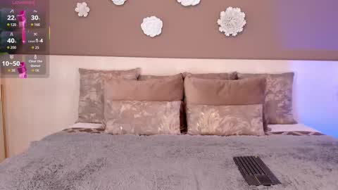 Victoria Shelby  online show from November 20, 11:32 am