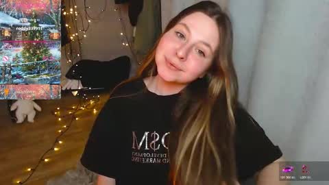 victoriassecrets_ online show from January 7, 5:15 pm