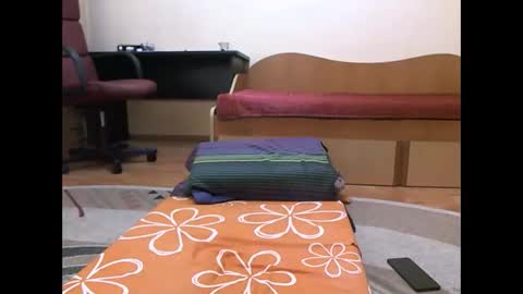 Watchers Wife online show from December 3, 4:38 pm