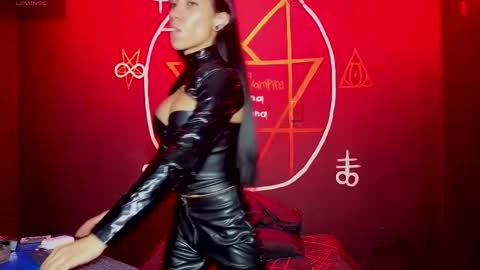 Victoria Vampire online show from September 17, 6:53 pm