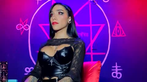 Victoria Vampire online show from October 9, 1:14 am