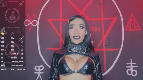 Victoria Vampire online show from October 27, 6:28 am