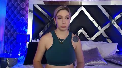 victtoria lee online show from November 13, 7:02 pm