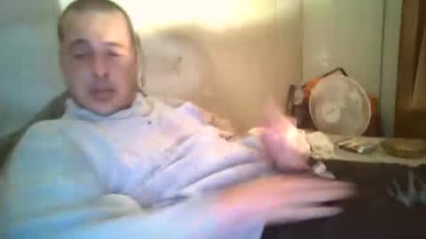 vids1977 online show from December 7, 11:34 pm