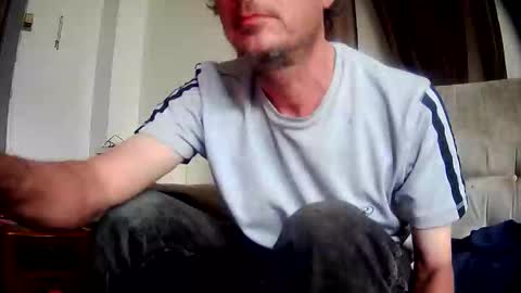 vids1977 online show from June 2, 11:51 pm
