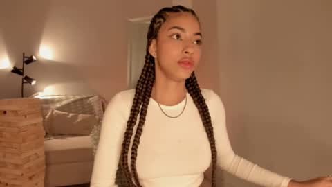 Karla online show from March 5, 7:06 pm