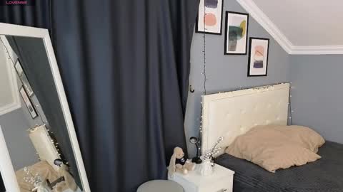 Eva online show from March 27, 12:16 pm