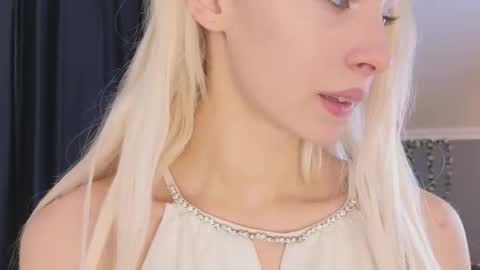 Eva online show from April 25, 1:41 pm