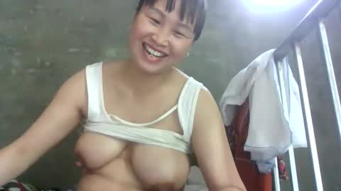 Snapshot of vietnam_sexxy chatting on April 25, 3:09 am vietnam_sexxy online show from April 25, 3:09 am