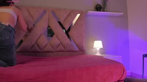 Snapshot of viictoria_becker chatting on April 26, 11:30 am Victoria online show from April 26, 11:30 am