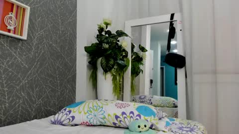 viictoriiasaenz online show from May 24, 5:56 am