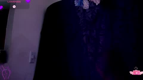 Snapshot of viioleett_cum chatting on September 29, 2:22 pm viioleett_cum online show from September 29, 2:22 pm