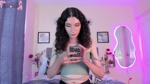 Violet online show from March 18, 9:51 pm