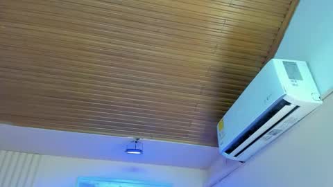 Viiolett online show from November 5, 7:36 pm