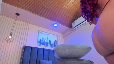 Viiolett online show from December 19, 7:43 pm