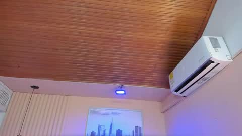 Viiolett online show from December 20, 7:54 pm