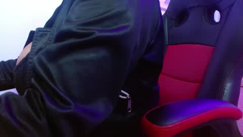 Snapshot of viiolleta chatting on February 3, 12:43 pm viioleta online show from February 3, 12:43 pm