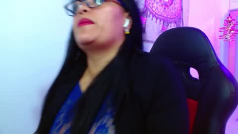 Snapshot of viiolleta chatting on February 27, 12:49 pm viioleta online show from February 27, 12:49 pm