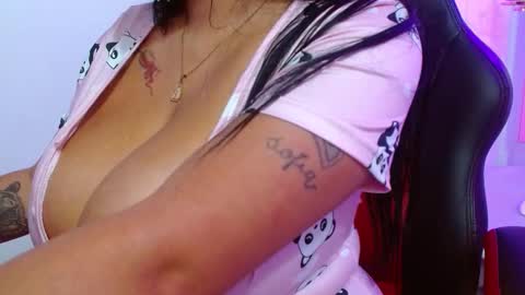 Snapshot of viiolleta chatting on March 9, 12:31 pm viioleta online show from March 9, 12:31 pm