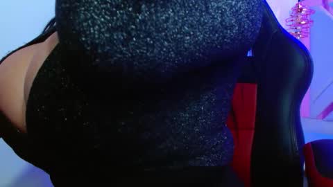 Snapshot of viiolleta chatting on March 17, 12:52 pm viioleta online show from March 17, 12:52 pm