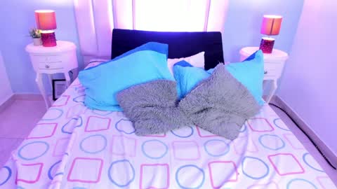 Violet online show from April 1, 12:50 pm