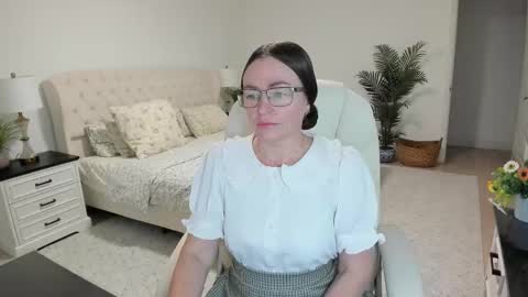 Ukrainian-woman online show from March 5, 12:34 pm