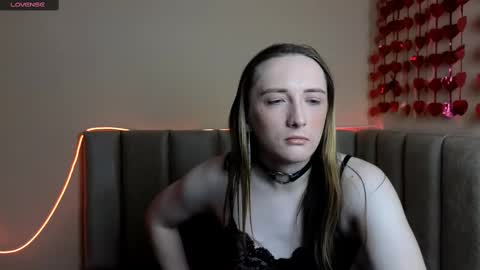 Snapshot of vika_pinakolada chatting on March 11, 3:48 am vika pinakolada online show from March 11, 3:48 am