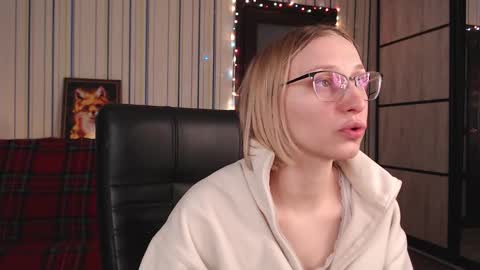 Snapshot of vikaericka chatting on January 11, 6:57 pm Vika online show from January 11, 6:57 pm