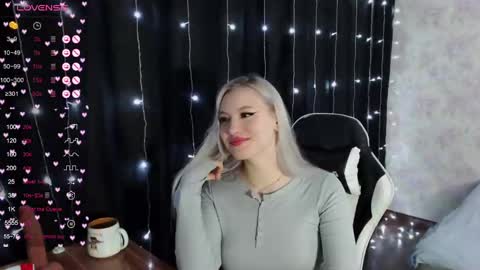 Snapshot of vikapowers chatting on February 5, 6:04 pm vikapowers online show from February 5, 6:04 pm