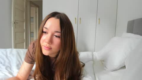 Snapshot of vikawels chatting on July 5, 11:50 am Vika online show from July 5, 11:50 am