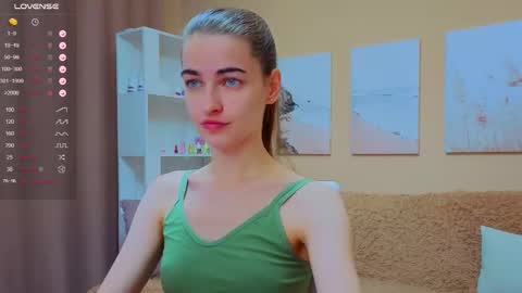 vikiberry online show from October 5, 10:13 am