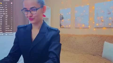 vikiberry online show from March 6, 5:37 am